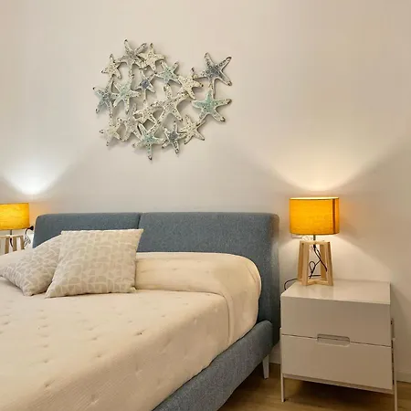 Casaviva-stylish Trilo With Ac-shared Pool-parking