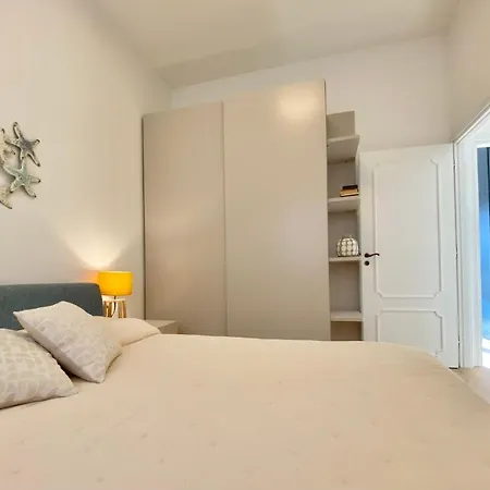 Casaviva-stylish Trilo With Ac-shared Pool-parking Апартаменты